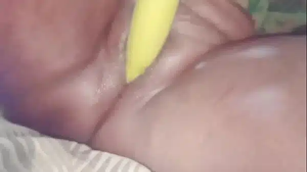 Desibhabhi Sex had sex with brinjal today