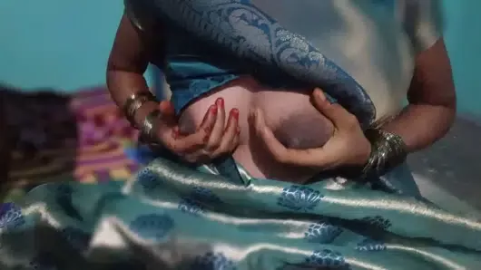 Desi indian village big boobs girl fucking in neighbour