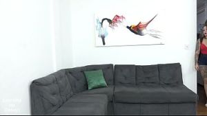 Amigas safadas em viajem usam o brinquedo sexual na buceta bem meladinha um Lésbo delicioso com duas putinha (VIDEO COMPLEO NO RED)