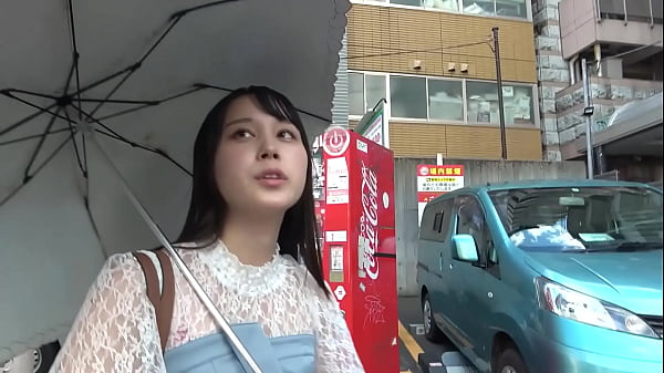 あらすじ:みつきちゃん/22歳 ・専業個撮モデル ・アイドルオーディション経験有 ・押しに弱いタイプ ・パイパンマ●コ ・細いのにムッチリ美尻
