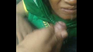 Indian local train sex with stranger aunty
