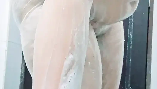 My see me when I am bathing hot desi indian girl