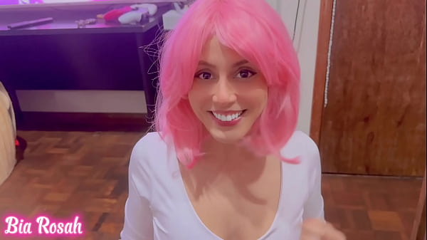 Essa putinha virgem adora bater punheta